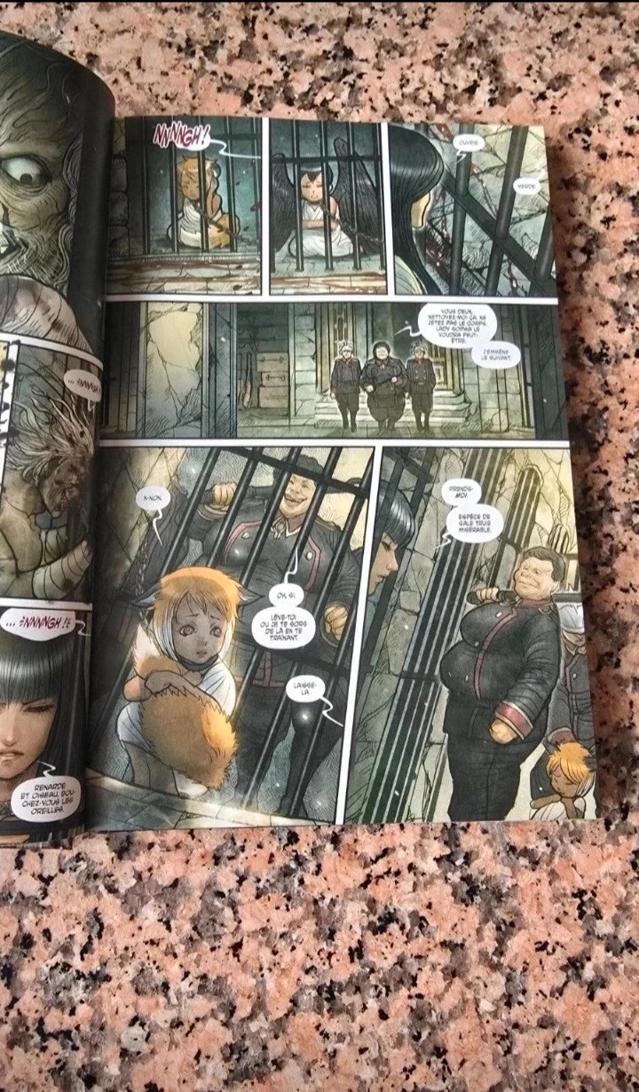 Monstress volume 1 the awakening – photo 2